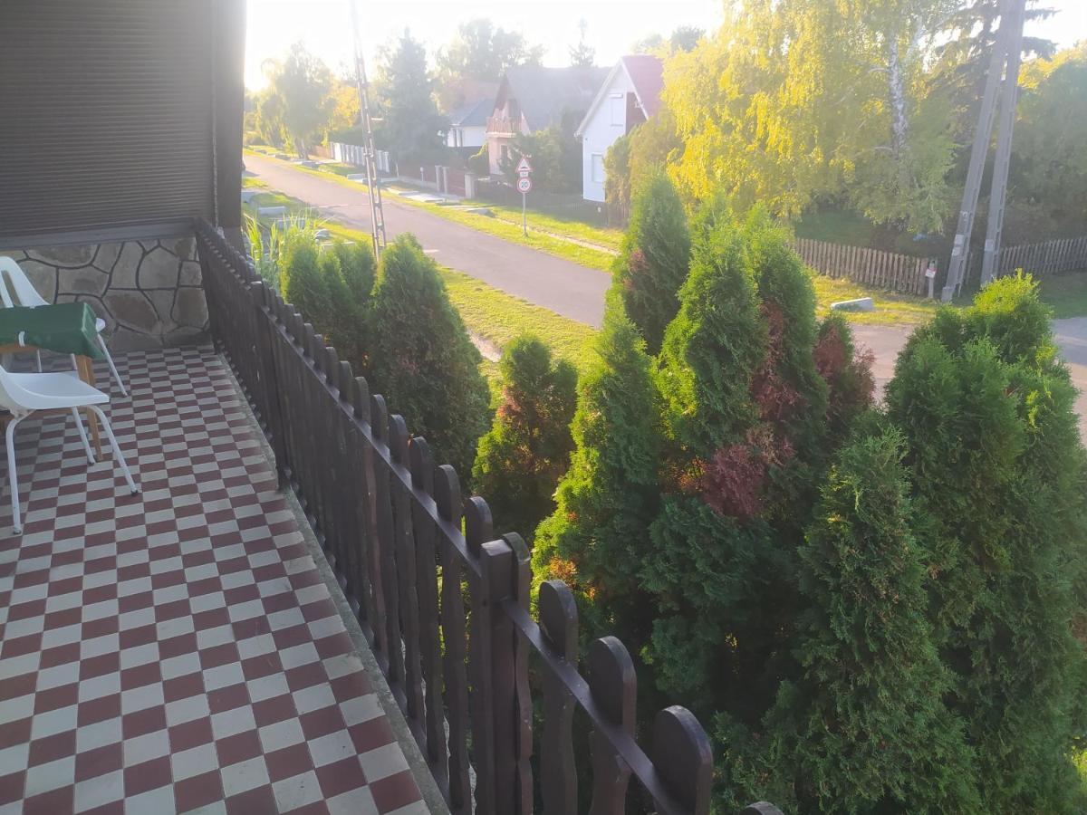 Etus Vendeghaz Villa Balatonfenyves Buitenkant foto