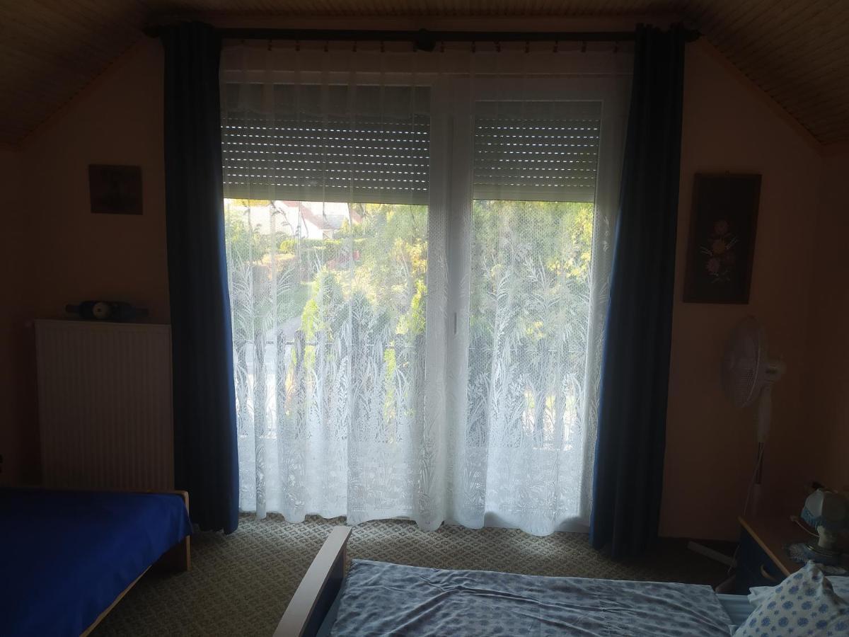 Etus Vendeghaz Villa Balatonfenyves Buitenkant foto