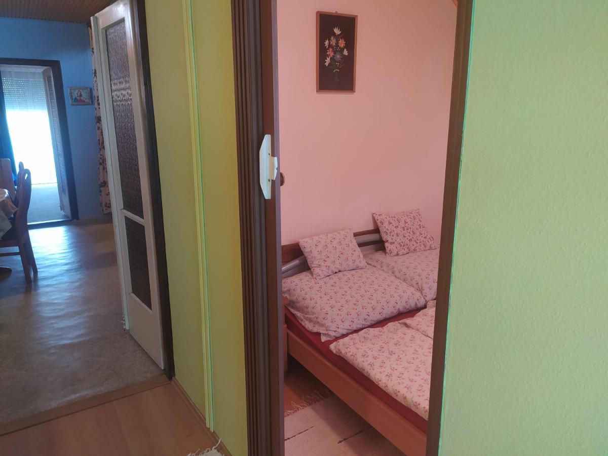 Etus Vendeghaz Villa Balatonfenyves Buitenkant foto